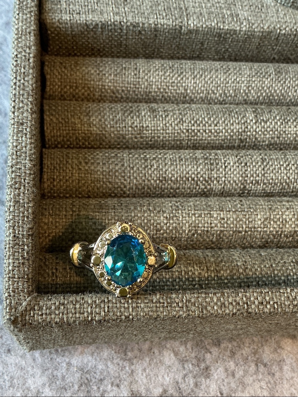 Fashion Silver Ring with Teal Blue Oval Gemstone NWOT